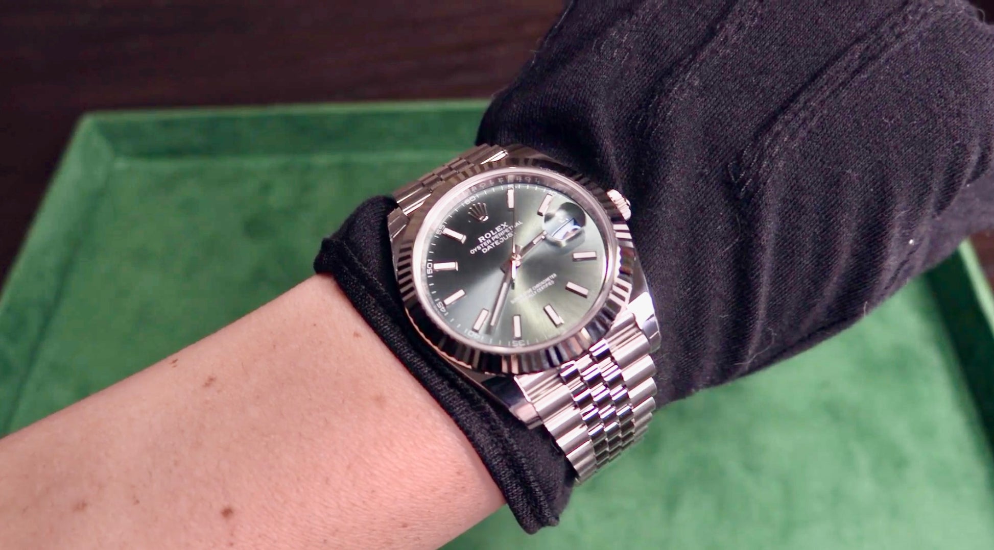 Rolex Datejust 126334 - Mint Green Dial, Stainless Steel, 41mm, Unworn w/ Box & image 5