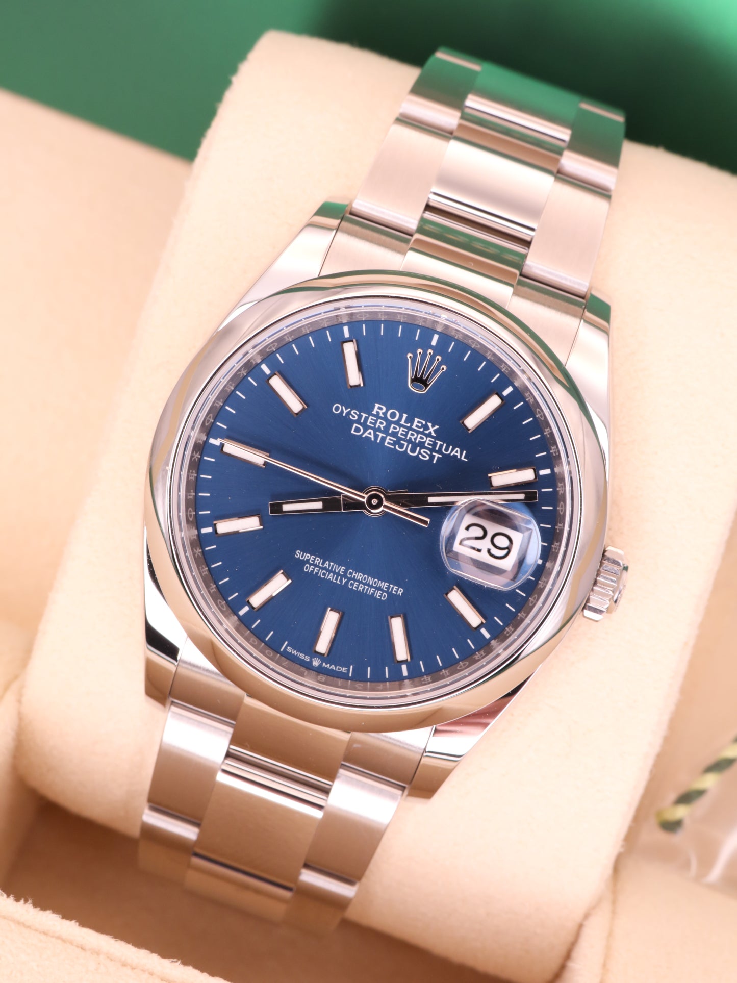 2024 Rolex Datejust 36 Ref. 126200 - Blue Dial, Smooth Bezel, oyster image 3