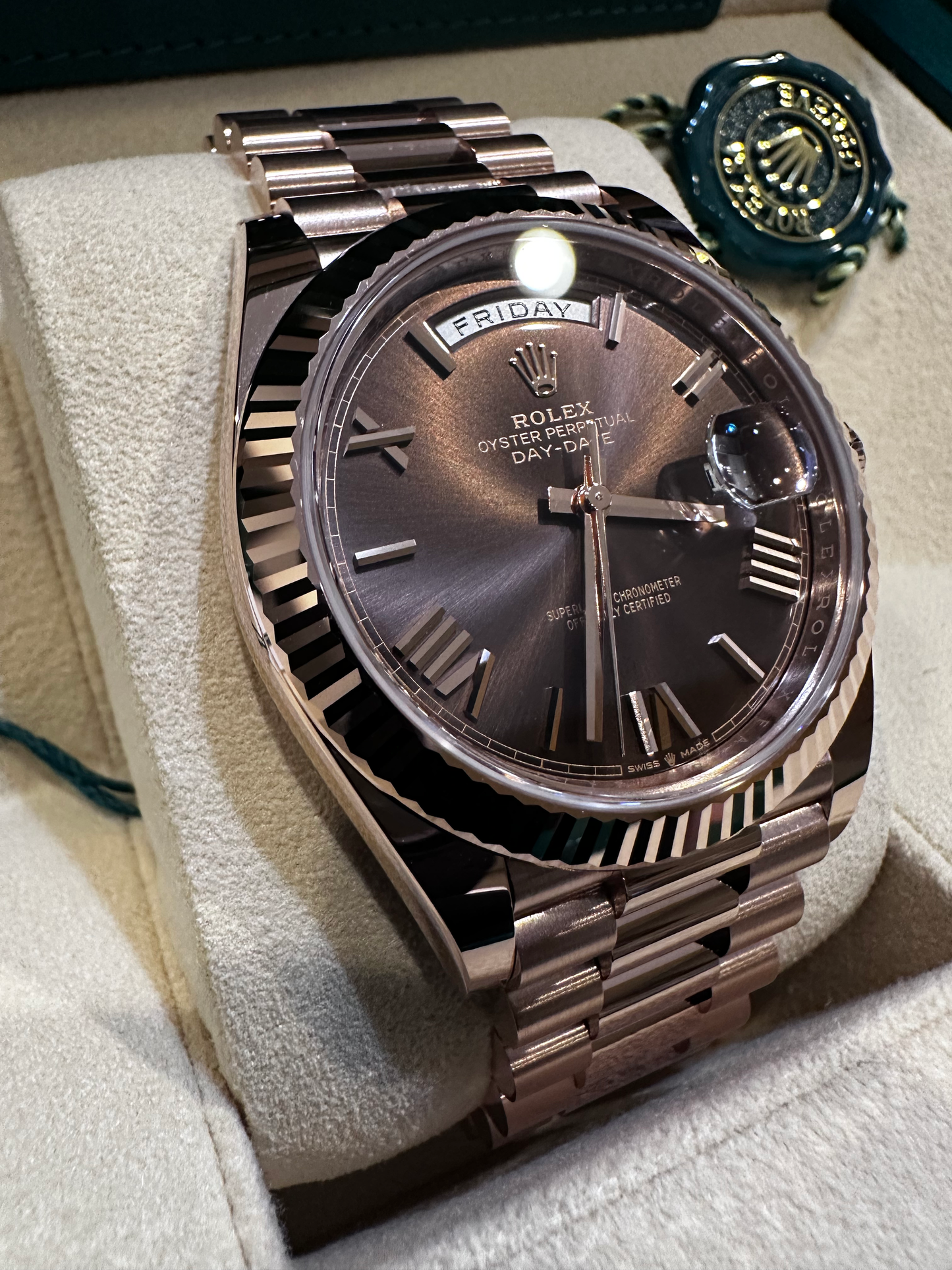 Brand New Everose President Daydate Chocolate Dial 228235 image 4